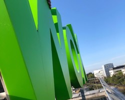 Enseigne lumineuse - Décor 34 - Montpellier 